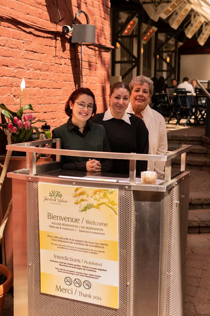 emploi dans le vieux-montréal, emploi dans un restaurant de montréal